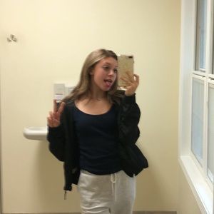 Meet your Posher, Kaitlyn